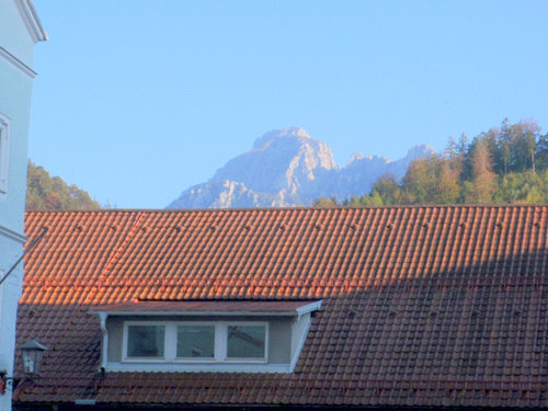 Nice Rot tiled roof.